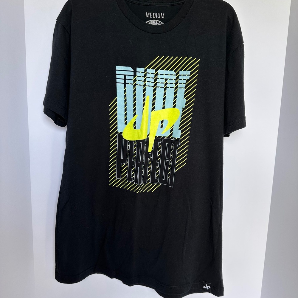 Dude Perfect Official T-Shirt Club‎ Black Graphic Tee Medium
